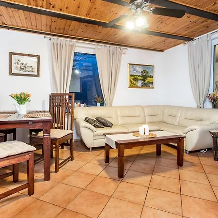 Appartamento Przystanek Czernica