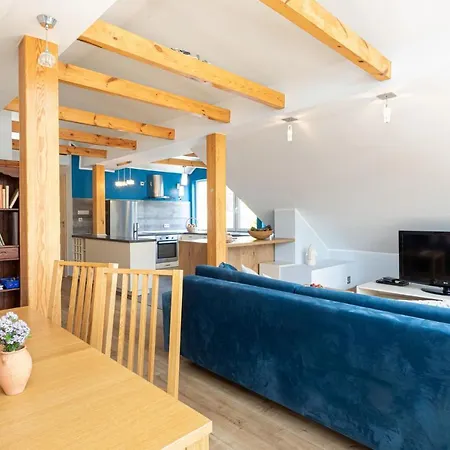 Przystanek Czernica *