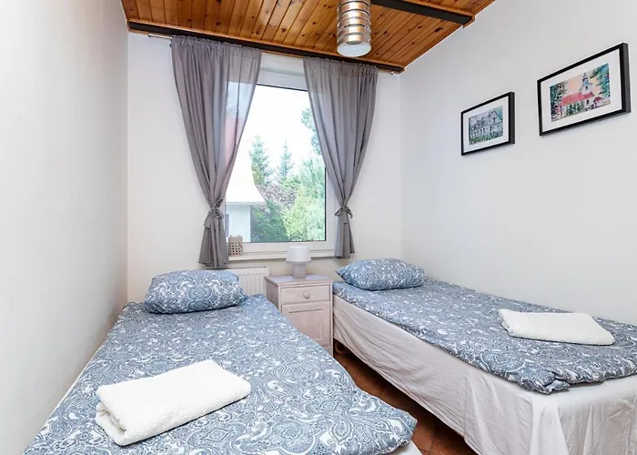 Przystanek Czernica *