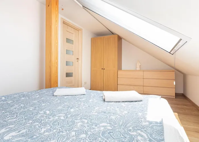 Przystanek Czernica *