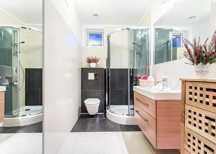 Przystanek Czernica * Mecikal